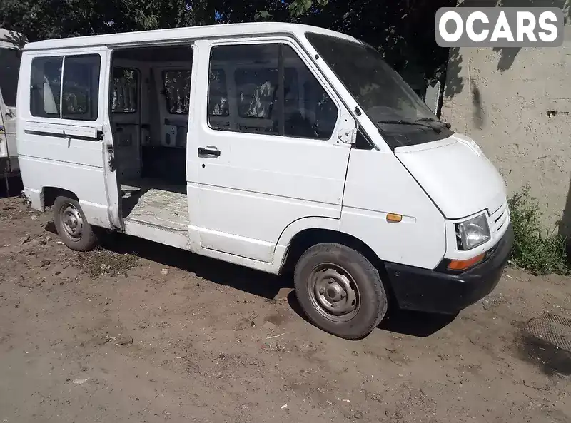 Минивэн Renault Trafic 1996 2.5 л. обл. Хмельницкая, Изяслав - Фото 1/6