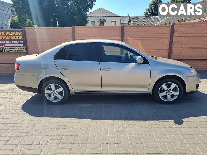 Седан Volkswagen Jetta 2006 1.9 л. Ручная / Механика обл. Ровенская, Радивилов - Фото 1/17