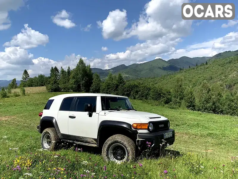 Внедорожник / Кроссовер Toyota FJ Cruiser 2014 4 л. Ручная / Механика обл. Львовская, Львов - Фото 1/10