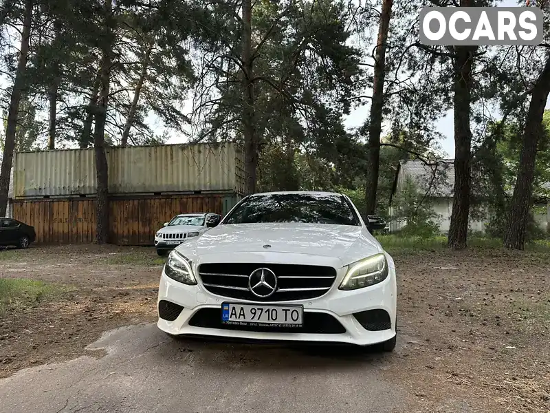 Седан Mercedes-Benz C-Class 2018 1.6 л. Автомат обл. Київська, Київ - Фото 1/21