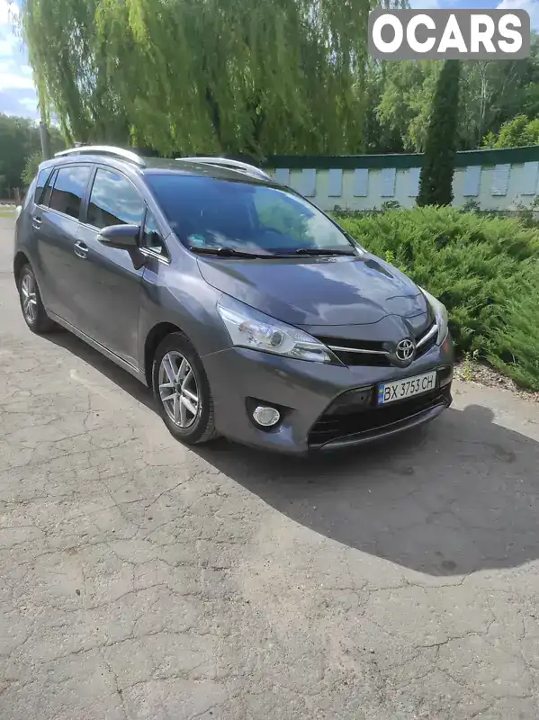 Минивэн Toyota Verso 2015 1.6 л. Ручная / Механика обл. Хмельницкая, Волочиск - Фото 1/8