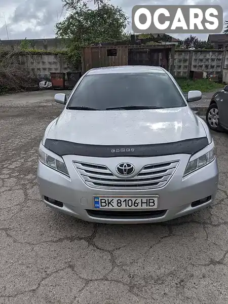 Седан Toyota Camry 2008 2.4 л. Ручна / Механіка обл. Рівненська, Рівне - Фото 1/21