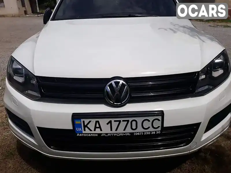 Позашляховик / Кросовер Volkswagen Touareg 2013 3 л. Автомат обл. Чернівецька, Чернівці - Фото 1/21