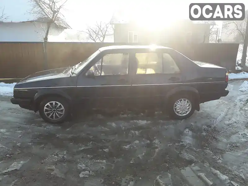 Седан Volkswagen Jetta 1987 null_content л. Ручна / Механіка обл. Чернівецька, Чернівці - Фото 1/9