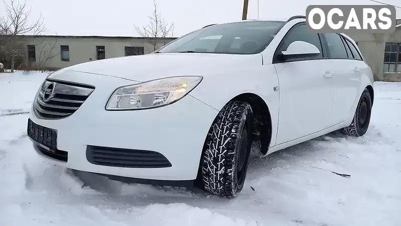 Универсал Opel Insignia 2012 2 л. Ручная / Механика обл. Тернопольская, Тернополь - Фото 1/21