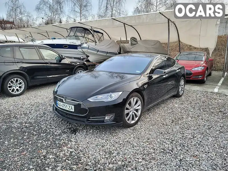 Хетчбек Tesla Model S 2015 null_content л. Автомат обл. Київська, Київ - Фото 1/10