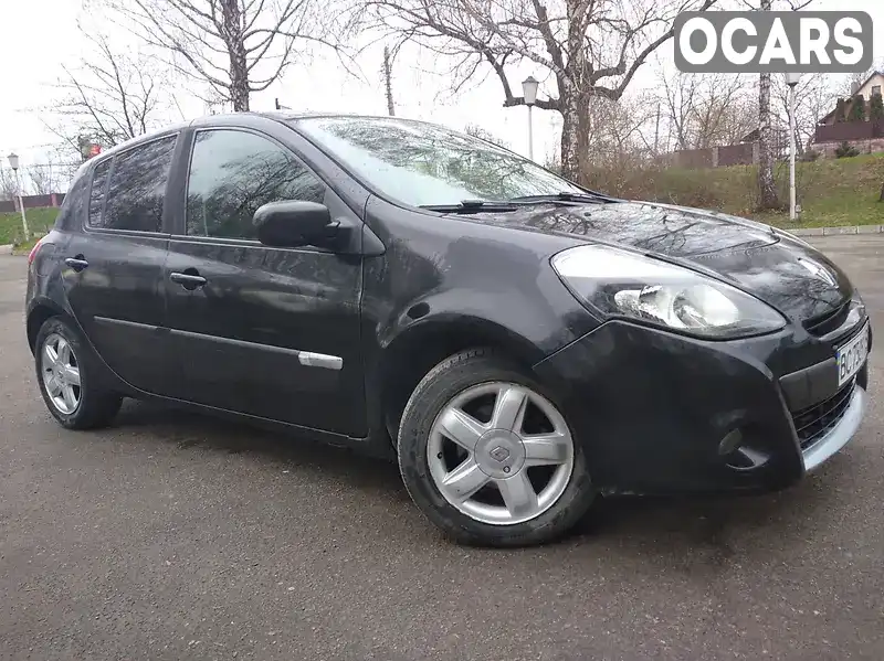 Хэтчбек Renault Clio 2010 1.5 л. Ручная / Механика обл. Львовская, Золочев - Фото 1/21