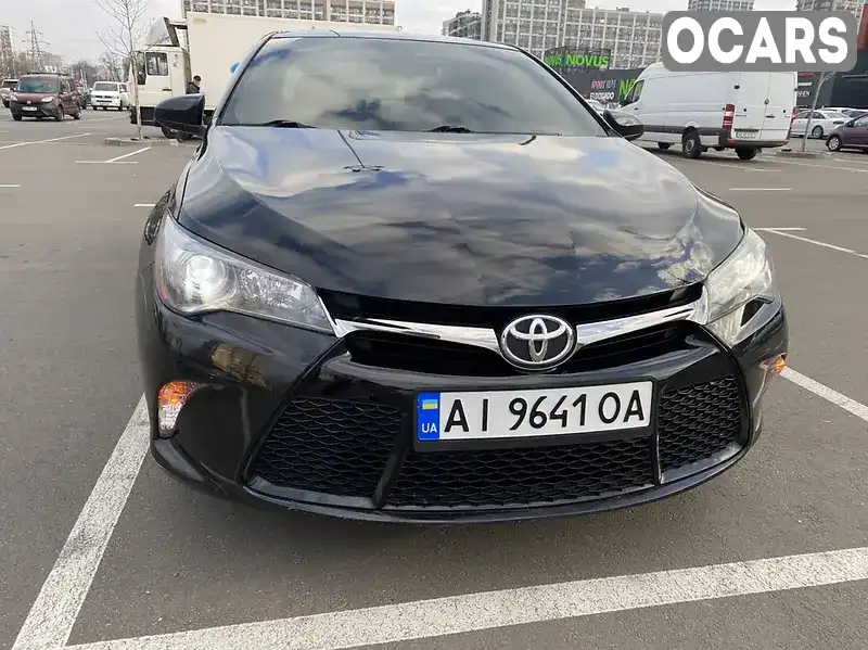 Седан Toyota Camry 2017 2.5 л. Автомат обл. Киевская, Киев - Фото 1/16