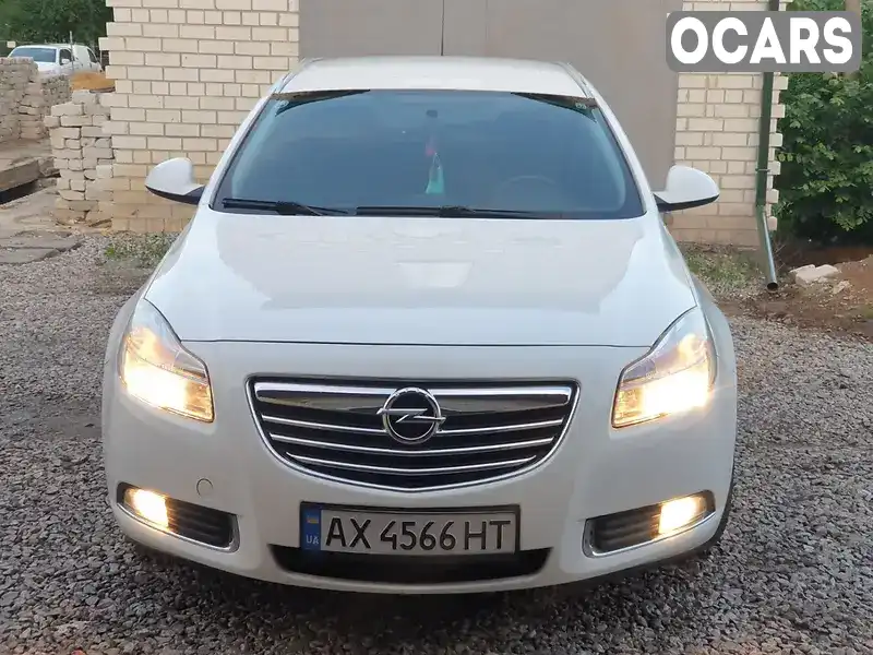 Універсал Opel Insignia 2011 2 л. Ручна / Механіка обл. Харківська, Харків - Фото 1/15