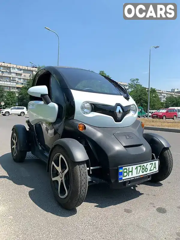 Хэтчбек Renault models.twizy_z_e_ 2018 null_content л. Автомат обл. Киевская, Киев - Фото 1/11