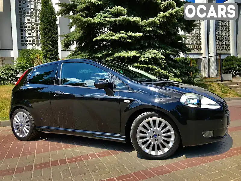 Купе Fiat Grande Punto 2007 1.3 л. Ручная / Механика обл. Тернопольская, Тернополь - Фото 1/11