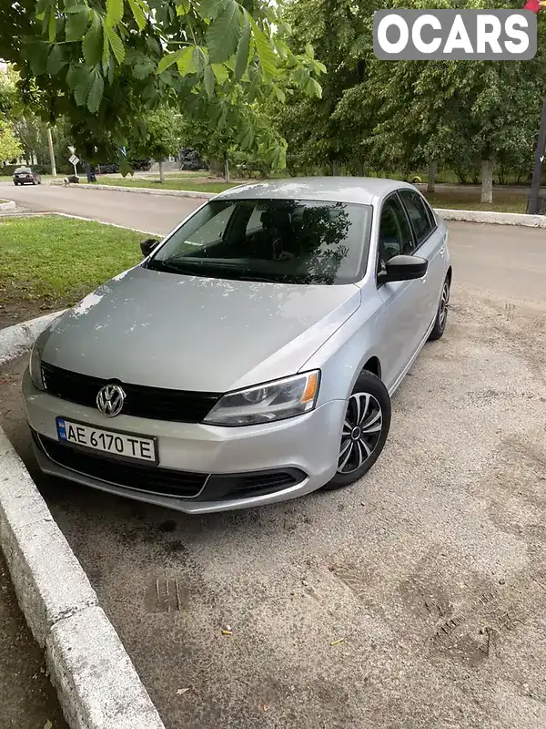 Седан Volkswagen Jetta 2011 2 л. Автомат обл. Днепропетровская, Днепр (Днепропетровск) - Фото 1/19