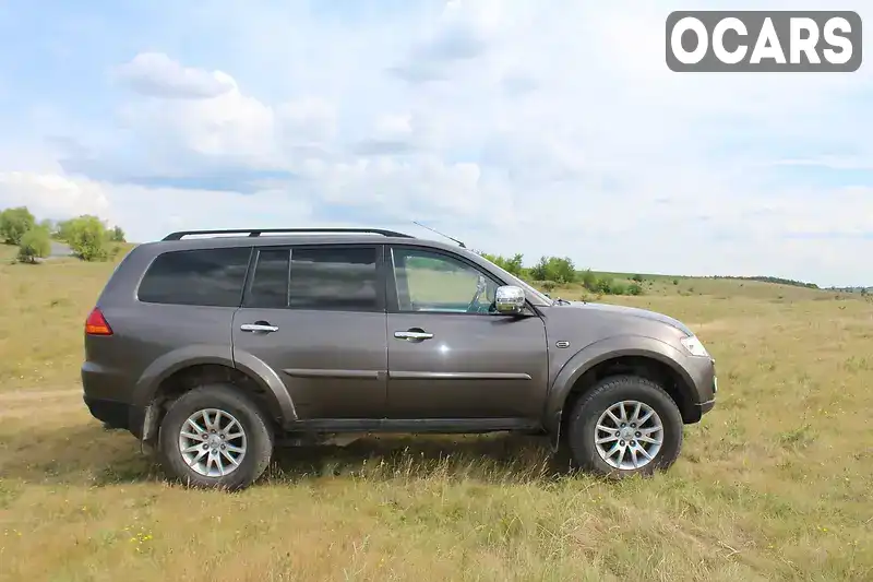 Внедорожник / Кроссовер Mitsubishi Pajero 2013 2.5 л. Автомат обл. Винницкая, Шаргород - Фото 1/21