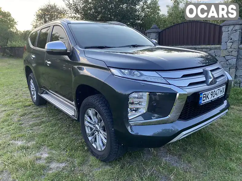 Позашляховик / Кросовер Mitsubishi Pajero Sport 2020 2.4 л. Автомат обл. Рівненська, Рівне - Фото 1/21