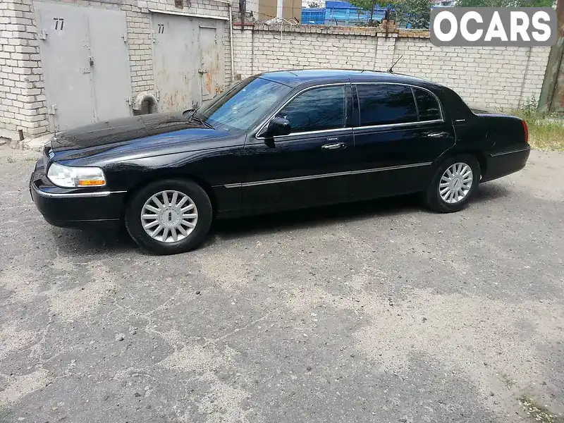 Седан Lincoln Town Car 2005 4.6 л. Автомат обл. Николаевская, Николаев - Фото 1/21