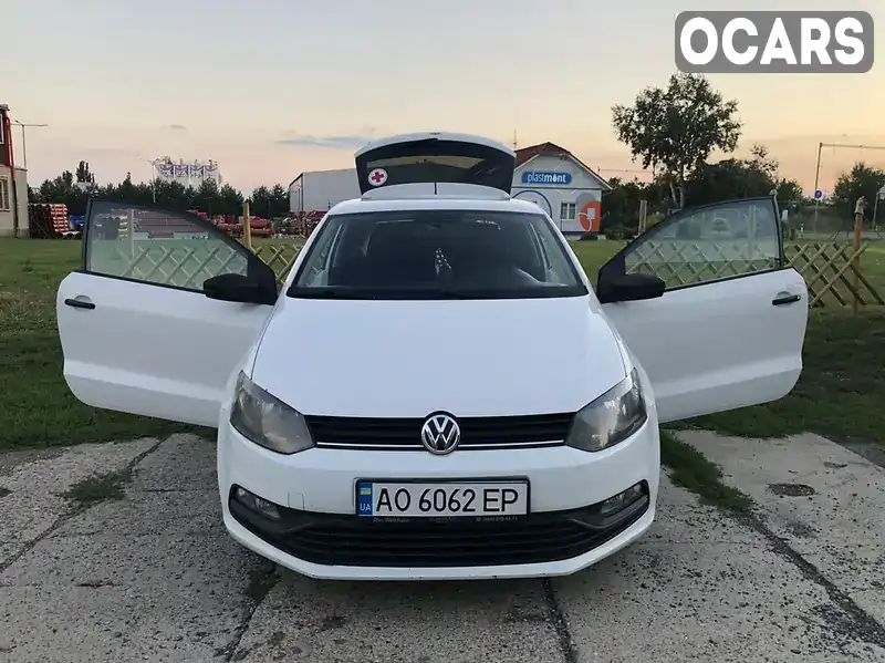 Хэтчбек Volkswagen Polo 2015 1.2 л. Ручная / Механика обл. Закарпатская, Тячев - Фото 1/20