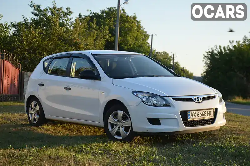 Хетчбек Hyundai i30 2010 1.4 л. Ручна / Механіка обл. Харківська, Харків - Фото 1/10