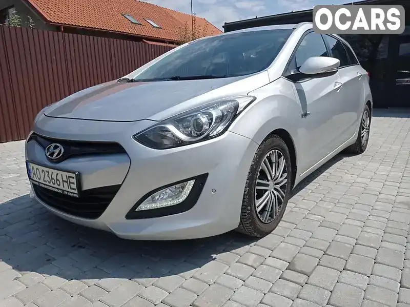 Універсал Hyundai i30 2013 1.6 л. Ручна / Механіка обл. Закарпатська, Ужгород - Фото 1/13