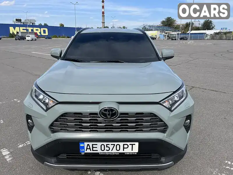 Внедорожник / Кроссовер Toyota RAV4 2020 2 л. Вариатор обл. Днепропетровская, Днепр (Днепропетровск) - Фото 1/16