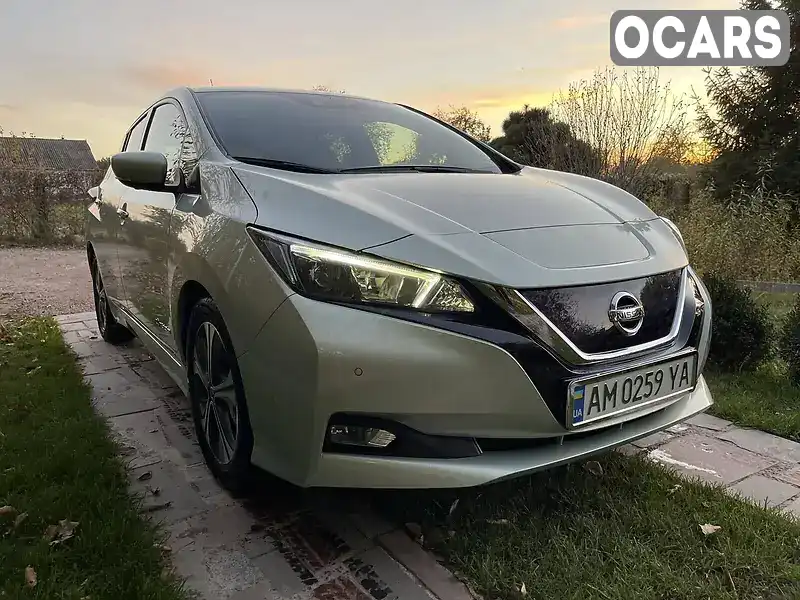 Хэтчбек Nissan Leaf 2018 null_content л. обл. Житомирская, Житомир - Фото 1/17