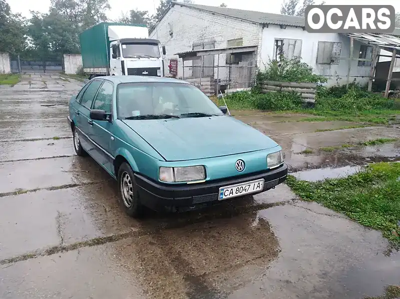 Седан Volkswagen Passat 1990 1.6 л. Ручна / Механіка обл. Сумська, Суми - Фото 1/3