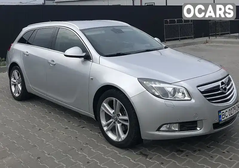 Универсал Opel Insignia 2012 2 л. Автомат обл. Львовская, Львов - Фото 1/21