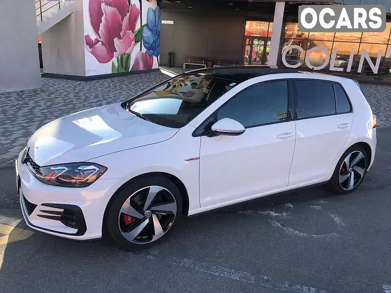 Хетчбек Volkswagen Golf GTI 2019 2 л. Ручна / Механіка обл. Київська, Київ - Фото 1/21