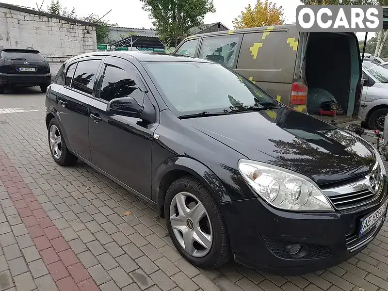 Хэтчбек Opel Astra 2012 1.6 л. Робот обл. Днепропетровская, Днепр (Днепропетровск) - Фото 1/3