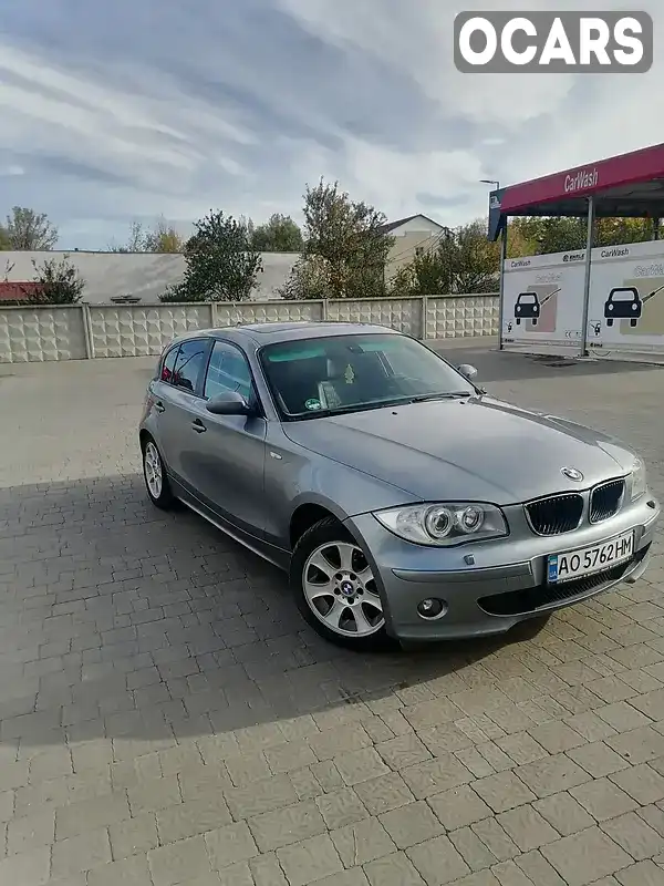 Хэтчбек BMW 1 Series 2004 2 л. Ручная / Механика обл. Закарпатская, Ужгород - Фото 1/7