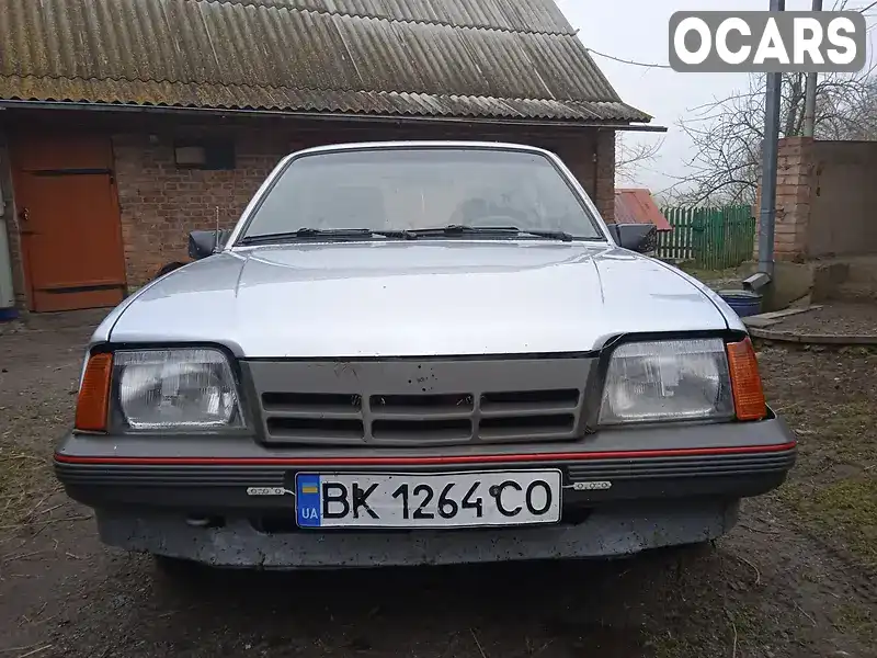 Седан Opel Ascona 1986 1.8 л. Ручная / Механика обл. Ровенская, Млинов - Фото 1/13