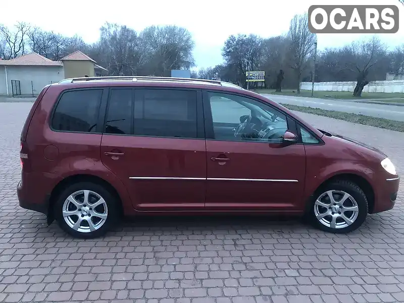 Мінівен Volkswagen Touran 2010 2 л. Автомат обл. Дніпропетровська, Кам'янське (Дніпродзержинськ) - Фото 1/19