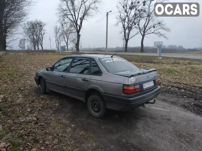 Седан Volkswagen Passat 1991 1.8 л. Ручна / Механіка обл. Львівська, Львів - Фото 1/9