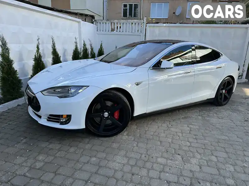 Лифтбек Tesla Model S 2015 null_content л. Автомат обл. Львовская, Стрый - Фото 1/21