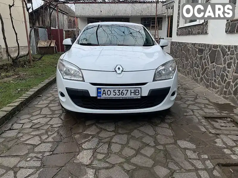 Хетчбек Renault Megane 2011 1.5 л. Ручна / Механіка обл. Закарпатська, Мукачево - Фото 1/21