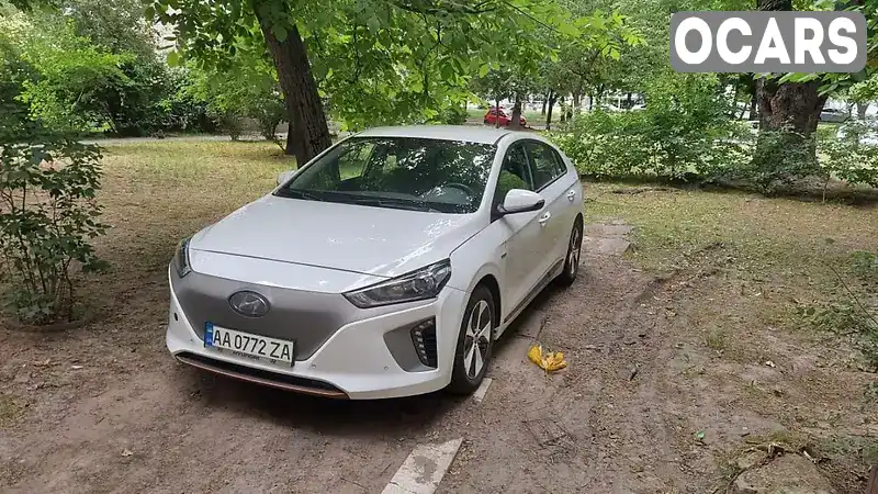 Седан Hyundai Ioniq 2019 null_content л. обл. Киевская, Киев - Фото 1/6