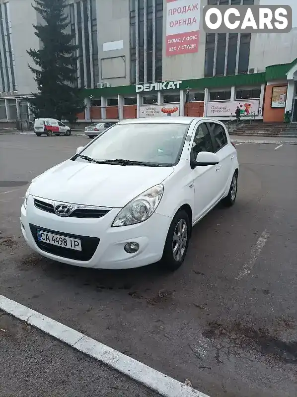 Хэтчбек Hyundai i20 2008 1.4 л. Ручная / Механика обл. Черкасская, Черкассы - Фото 1/15