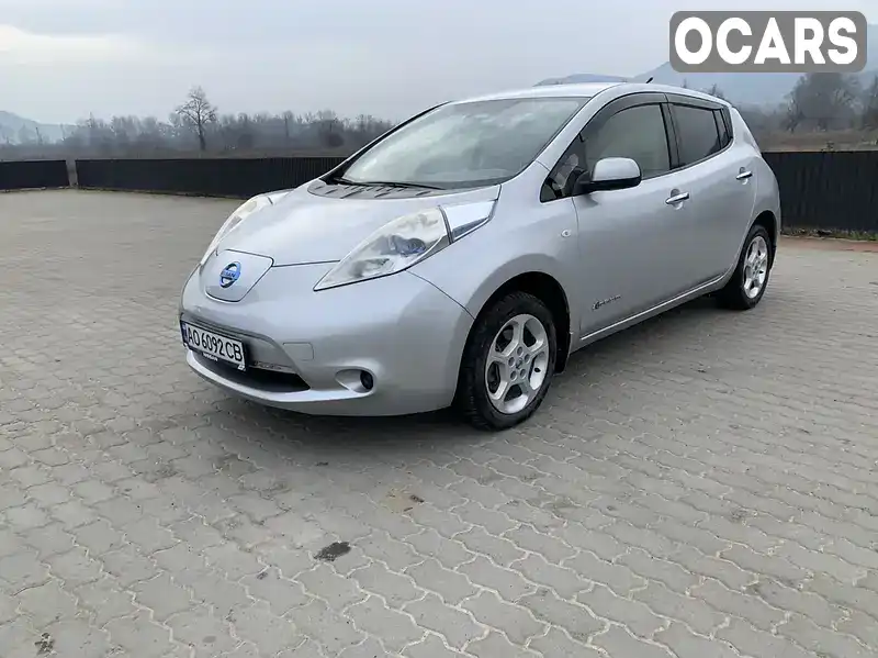 Хэтчбек Nissan Leaf 2011 null_content л. обл. Закарпатская, Хуст - Фото 1/10