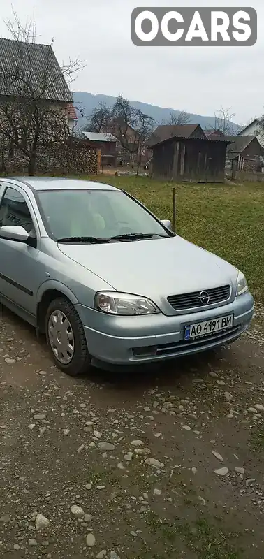 Седан Opel Astra 2004 1.6 л. Ручная / Механика обл. Закарпатская, Тячев - Фото 1/5