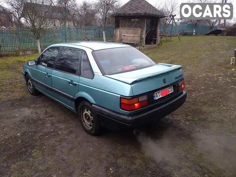 Седан Volkswagen Passat 1992 1.8 л. Ручная / Механика обл. Ивано-Франковская, Ивано-Франковск - Фото 1/10