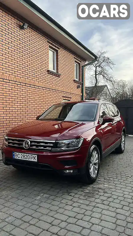 Позашляховик / Кросовер Volkswagen Tiguan 2017 2 л. Типтронік обл. Львівська, Львів - Фото 1/21