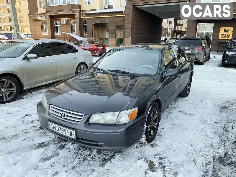 Седан Toyota Camry 2000 2.2 л. Автомат обл. Житомирская, Житомир - Фото 1/9