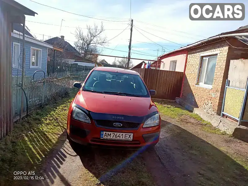 Хэтчбек Ford Focus 2006 1.6 л. Ручная / Механика обл. Житомирская, Коростень - Фото 1/11