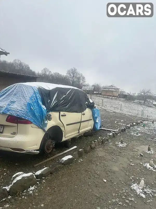 Микровэн Volkswagen Touran 2015 2 л. Ручная / Механика обл. Черновицкая, Сторожинец - Фото 1/3