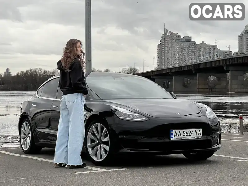 Седан Tesla Model 3 2020 null_content л. Автомат обл. Київська, Київ - Фото 1/20