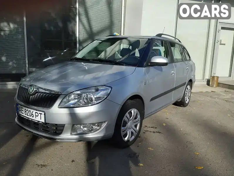 Универсал Skoda Fabia 2011 1.6 л. Ручная / Механика обл. Днепропетровская, Днепр (Днепропетровск) - Фото 1/13