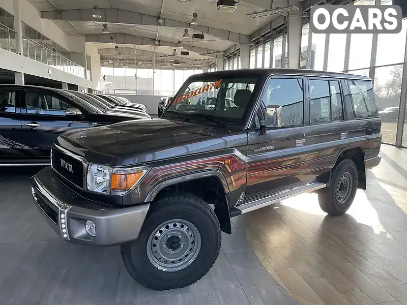 Внедорожник / Кроссовер Toyota Land Cruiser 2021 4 л. Ручная / Механика обл. Ивано-Франковская, Ивано-Франковск - Фото 1/8