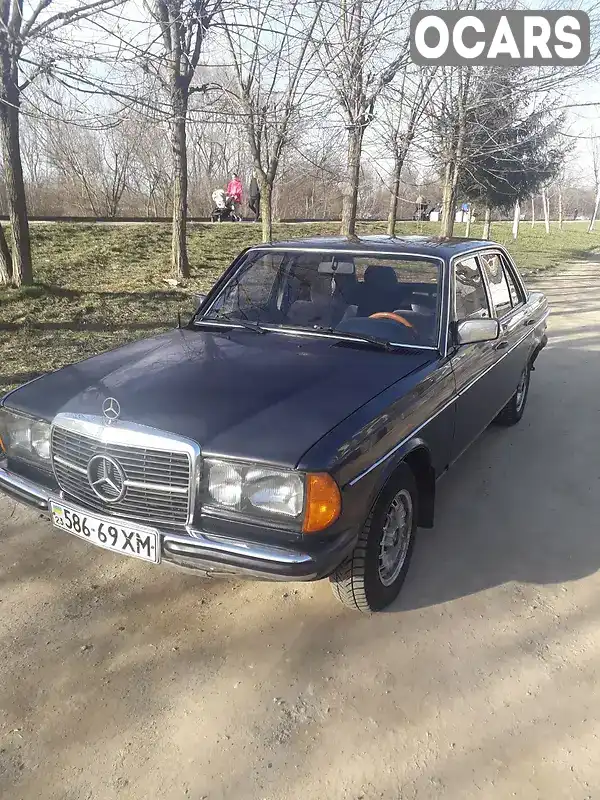 Седан Mercedes-Benz E-Class 1983 2.4 л. Ручная / Механика обл. Ивано-Франковская, Ивано-Франковск - Фото 1/12