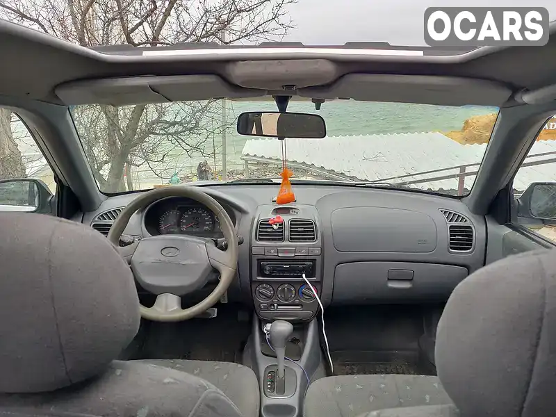 Седан Hyundai Accent 2000 1.3 л. Автомат обл. Одеська, Одеса - Фото 1/9