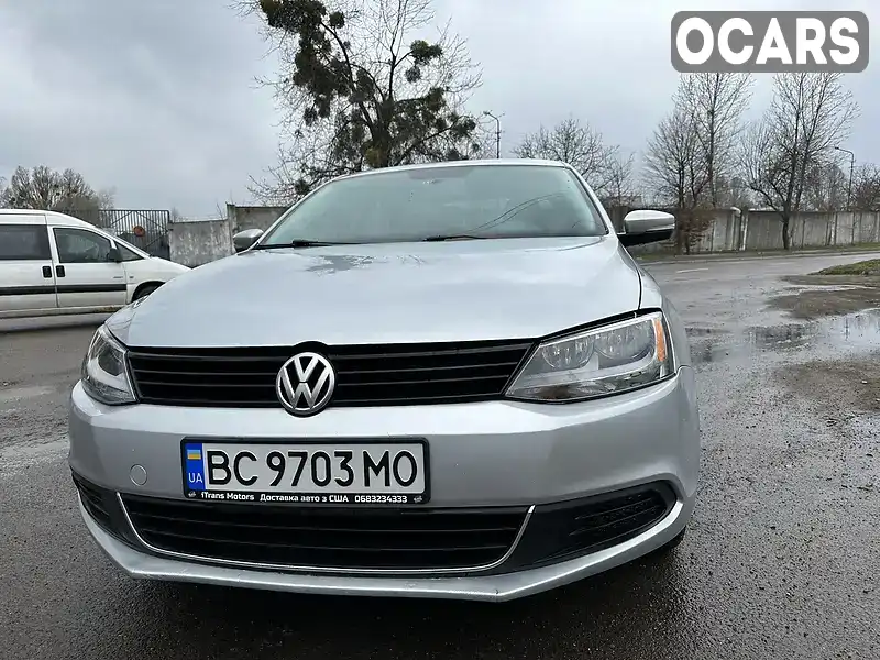 Седан Volkswagen Jetta 2011 2.5 л. Ручна / Механіка обл. Львівська, Львів - Фото 1/15