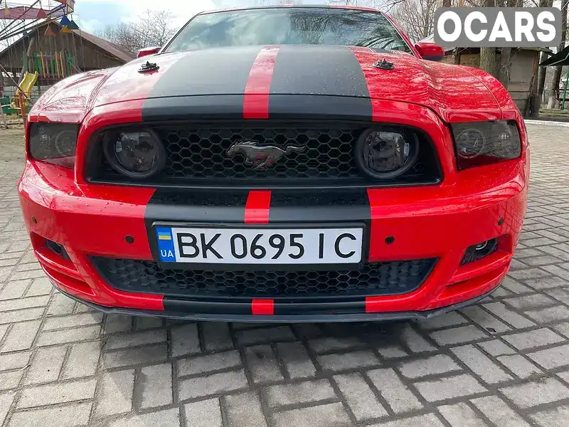 Купе Ford Mustang 2012 5 л. Автомат обл. Ровенская, Ровно - Фото 1/8